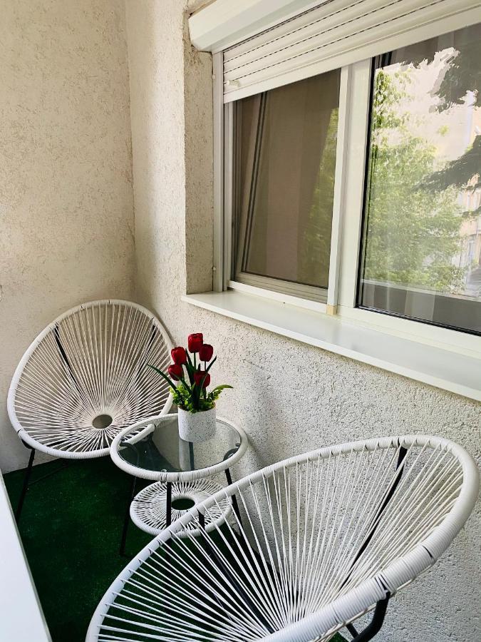 Sellada Apartament - Free Private Parking,Ac,Wi-Fi Carei Esterno foto