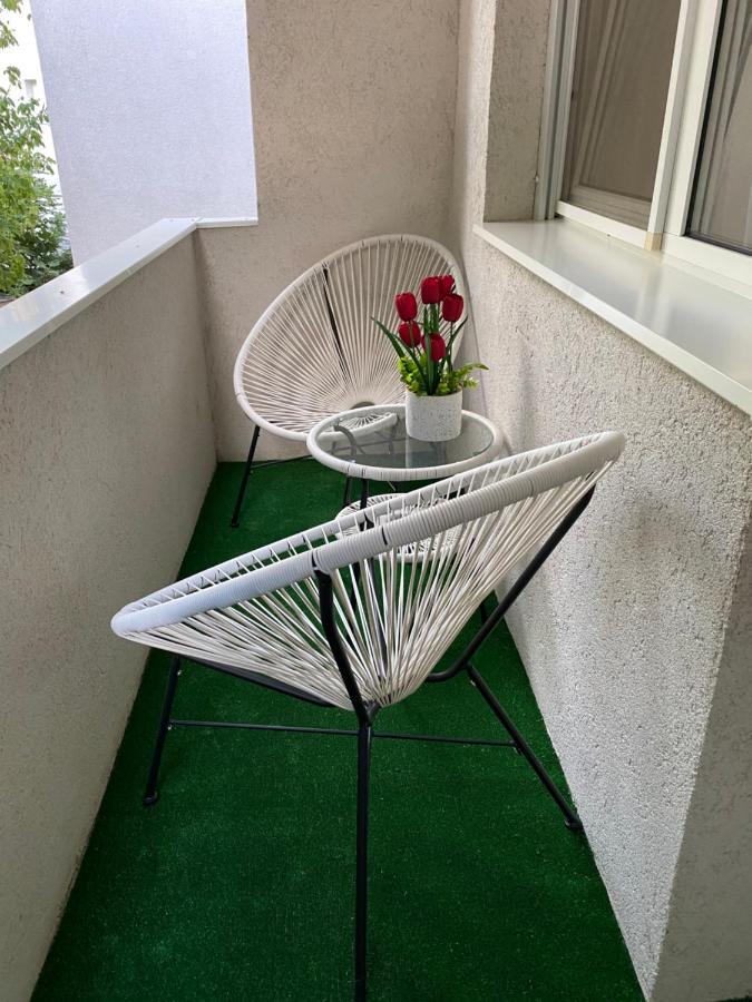 Sellada Apartament - Free Private Parking,Ac,Wi-Fi Carei Esterno foto