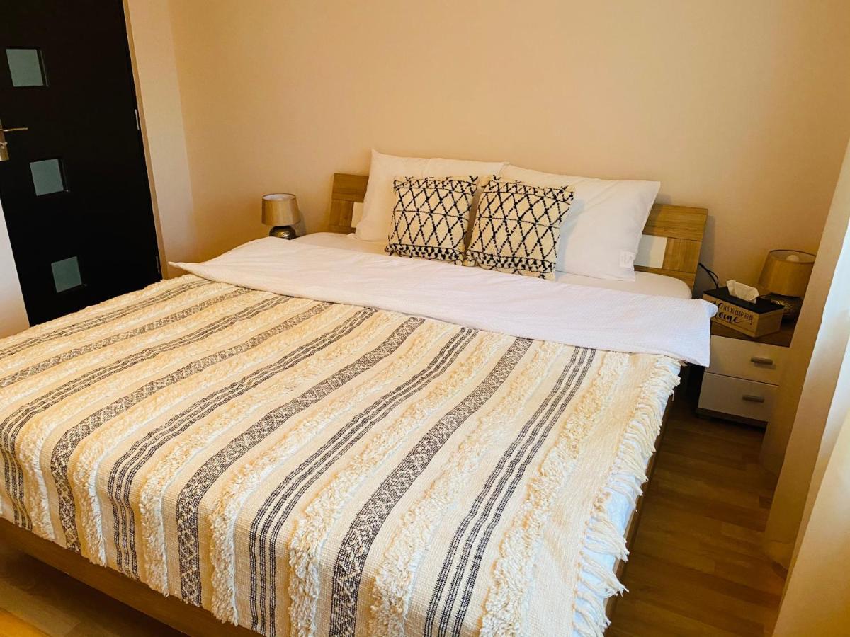 Sellada Apartament - Free Private Parking,Ac,Wi-Fi Carei Esterno foto